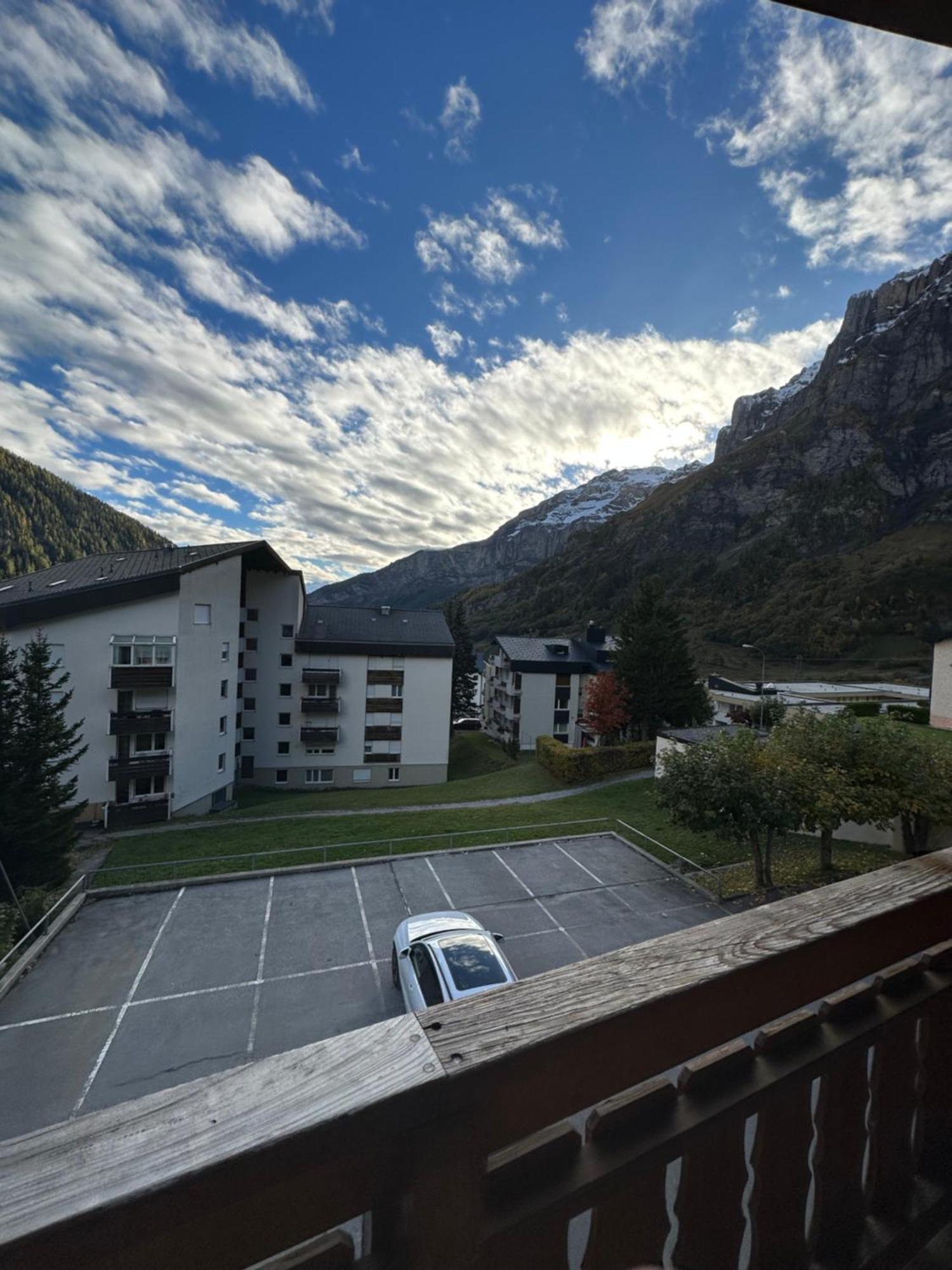 Touristenheim Bergfreude Leukerbad Exterior photo